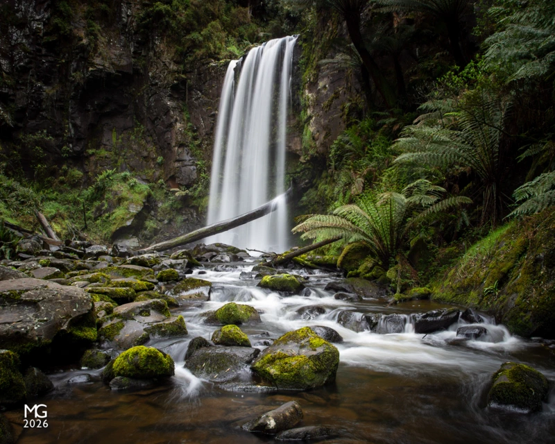 Hopetoun Falls Nestled deep in the Aire Valley in the Otways lies Hopetoun Falls. After one heck of a climb down from the carpark visitors are greeted with the thunderous roar of the Aire River as it makes its way down towards the coast