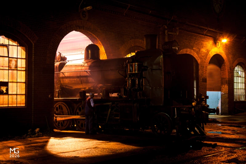 Late night preparation K190 is oiled by a Steamrail volunteer during a Rail Scenes Photography night session at Newport.